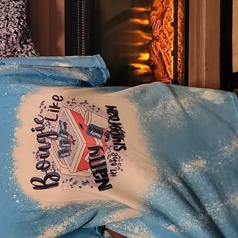 Nwot Bleached Tee . Applebees. Country. Blue And White . Large